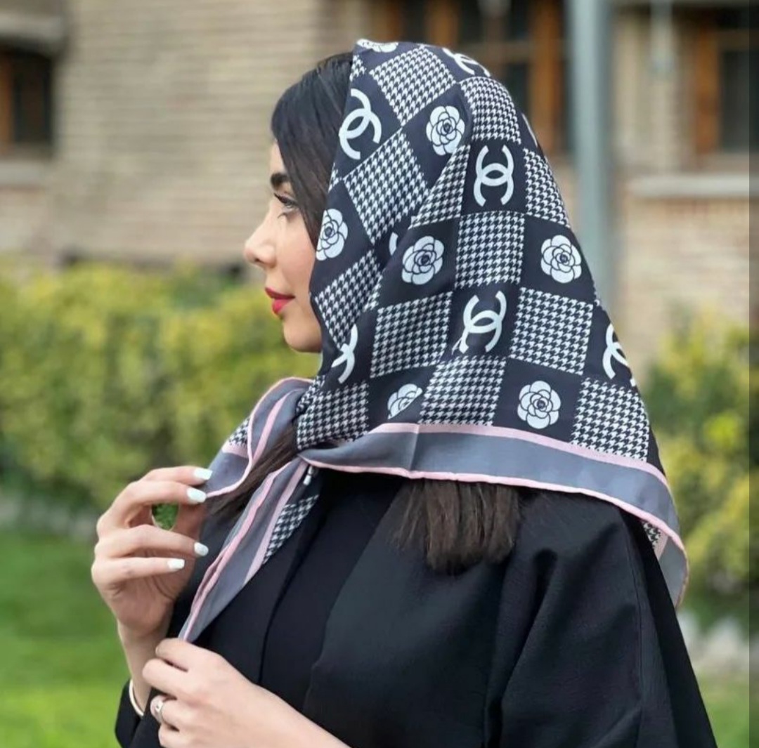 مینی اسکارف نخی شنل